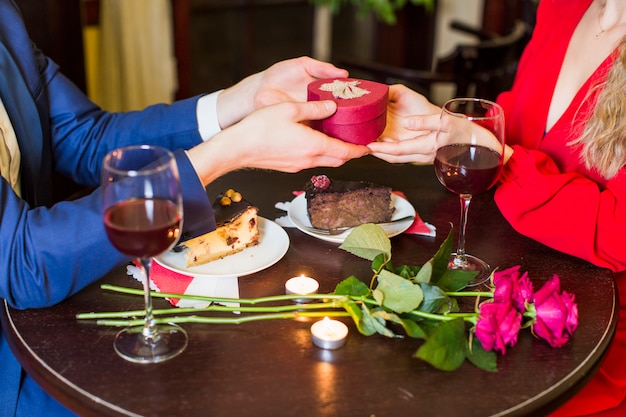 Where to find the most romantic restaurants in Miami for Valentine's Day?